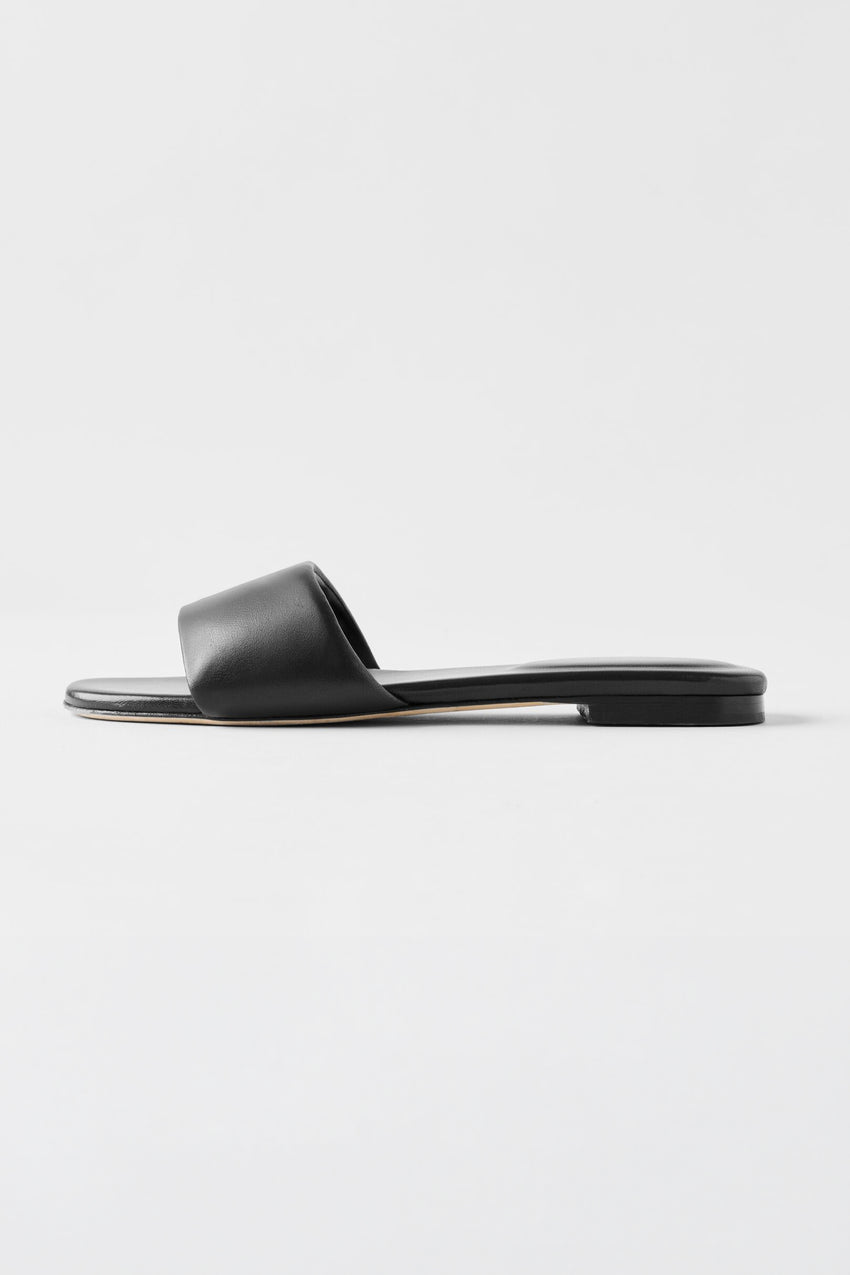 ALO Classico Sandal - Black
