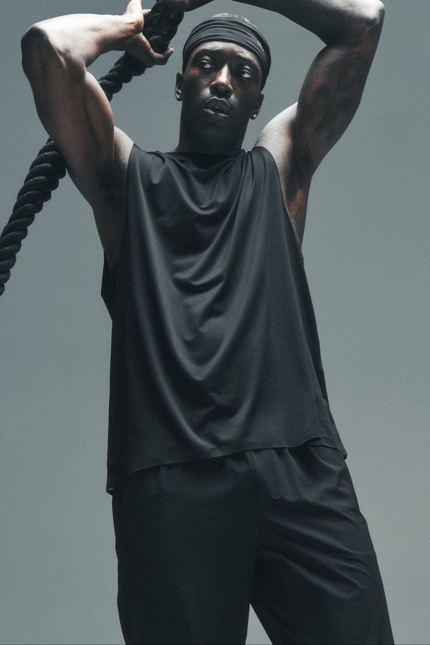 Idol Muscle Tank - Black