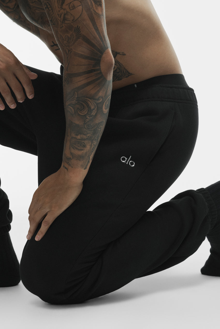 Accolade Sweatpant - Black